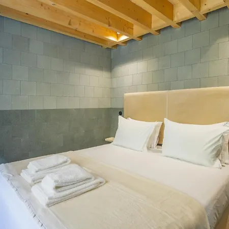 62 Design House Апартаменты *