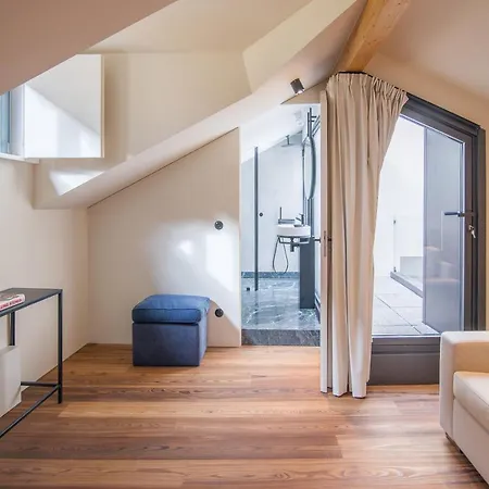 62 Design House *