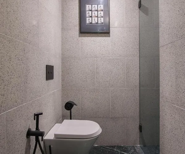 62 Design House דירה